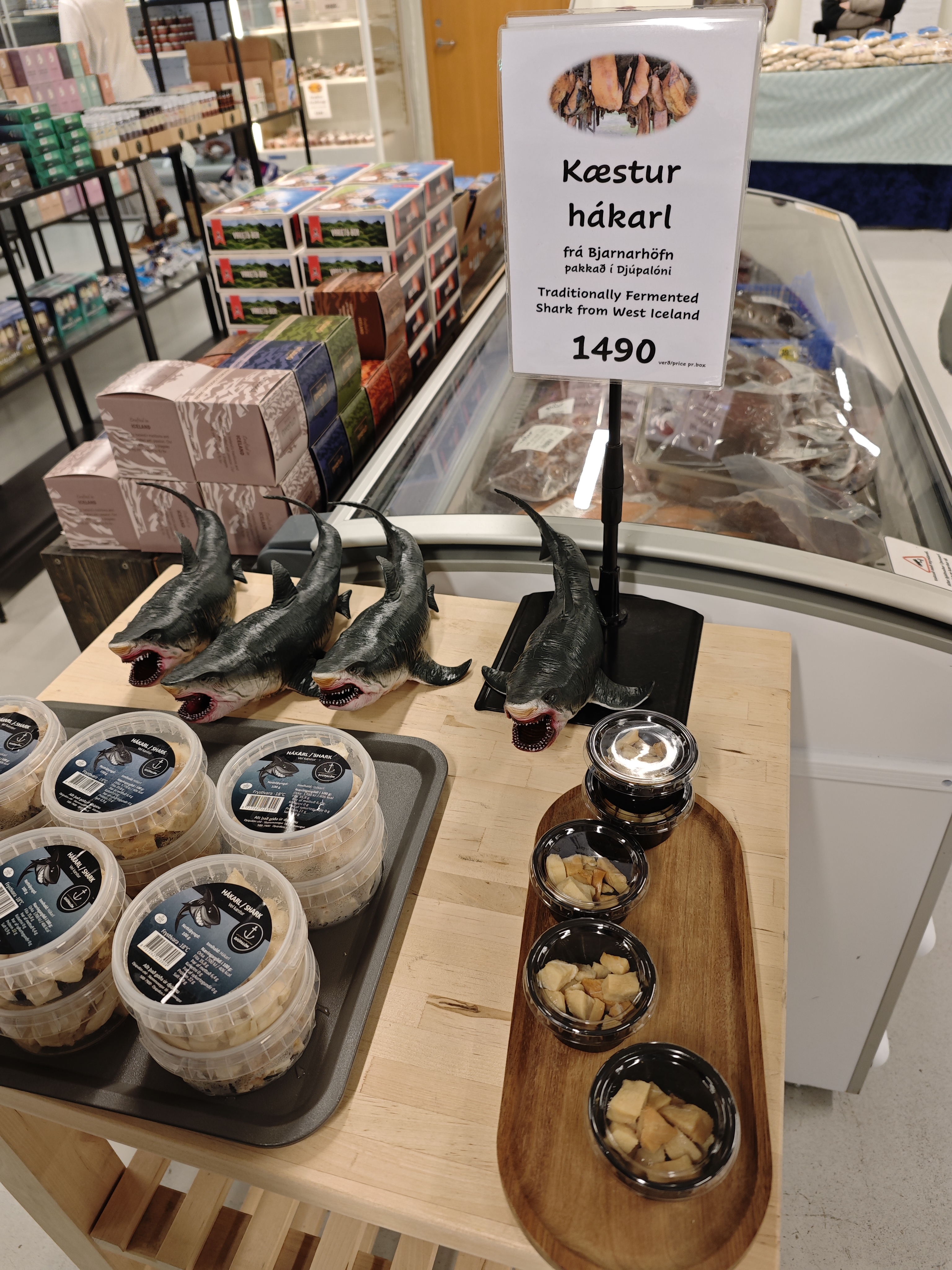 腌制鲨鱼肉(听说味道很奇怪 没敢尝