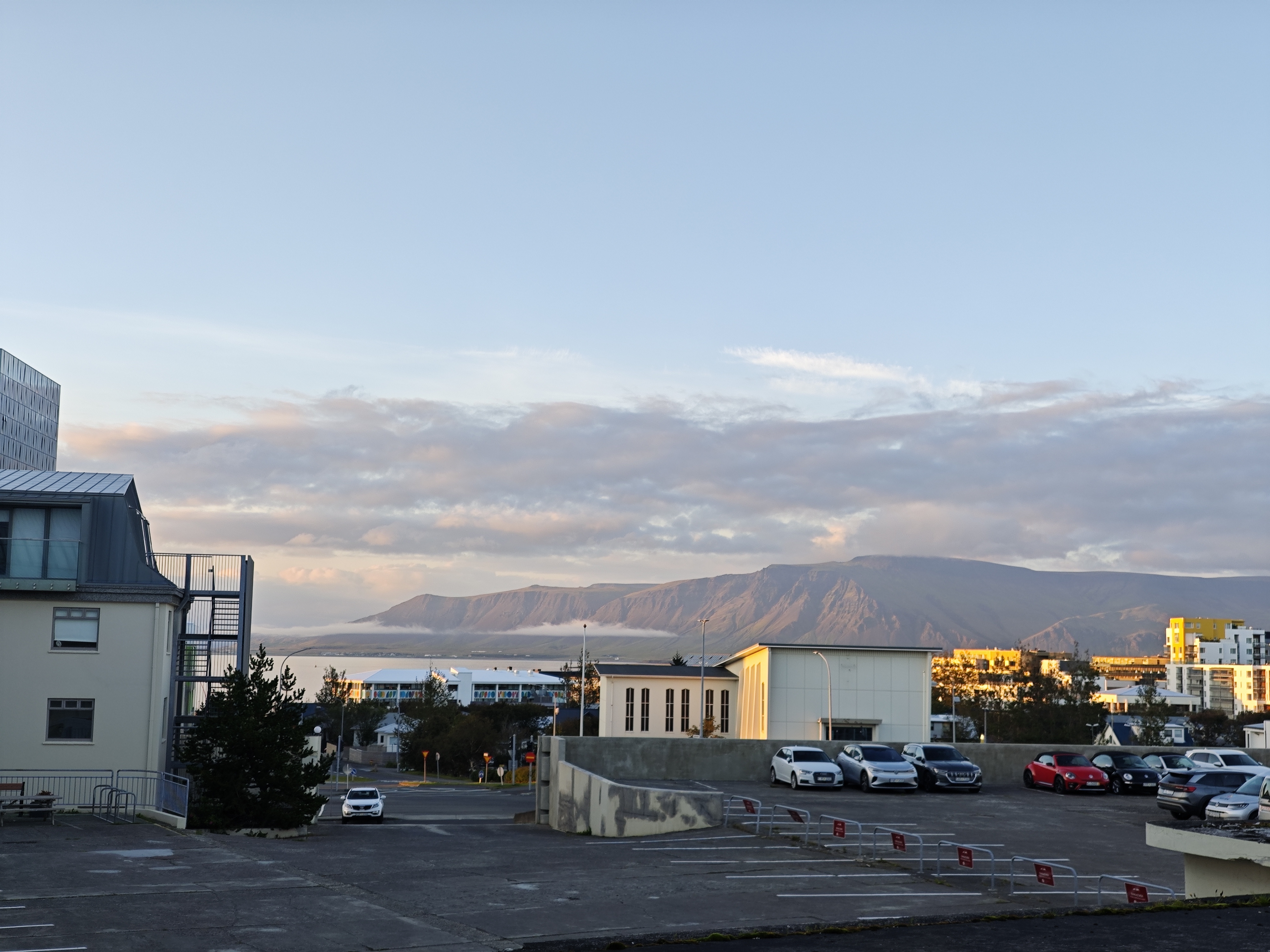 Can see Mount Esja completely now!